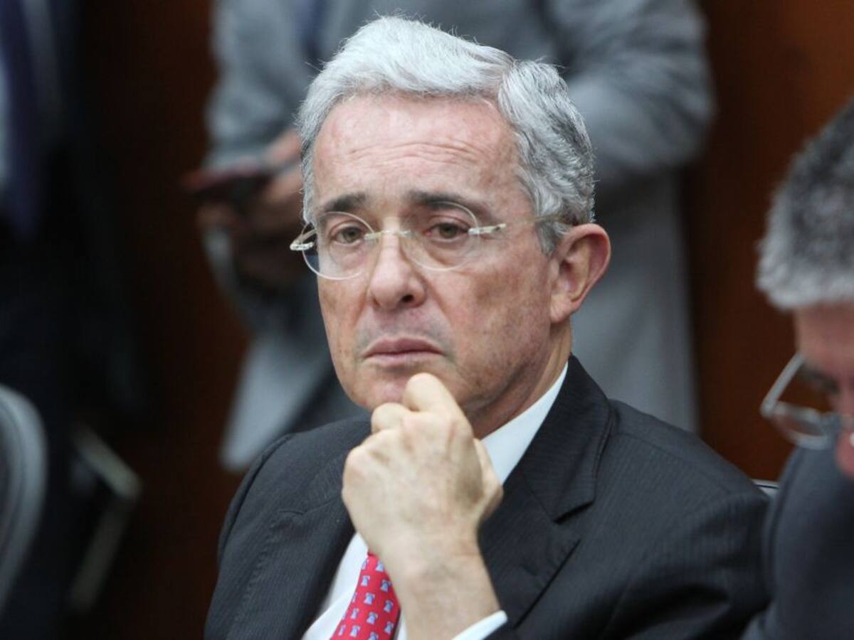 Corte Suprema notificó a Congreso la detención contra senador Uribe