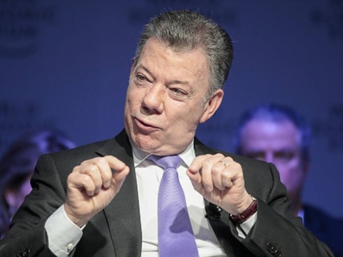 Santos instaló comisión para evitar ciberataques en elecciones presidenciales