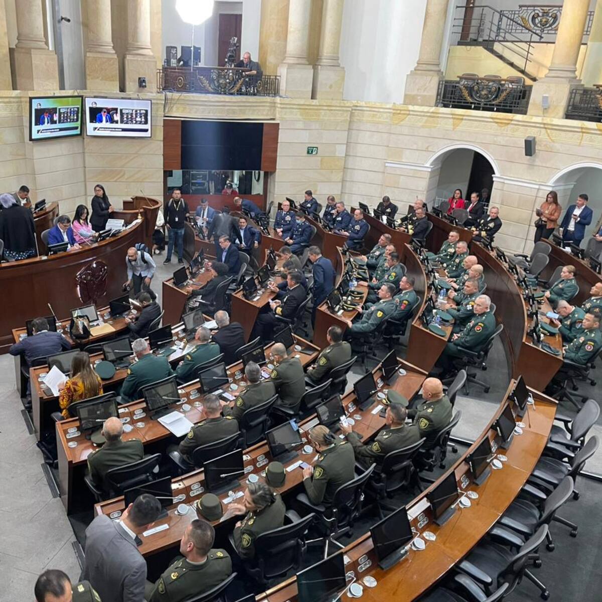 Congresistas piden que las reformas sean presentadas, antes de convocar a las calles