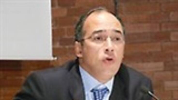 Economista Juan Carlos Echeverry: El gobierno debe plantear una reforma tributaria de fondo para solucionar las dificultades económicas