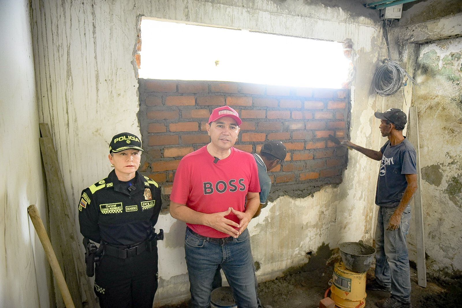 El alcalde de Ibagué, Andrés Hurtado, y la comandante de la Policía Metropolitana de Ibagué, coronel Sandra Rodríguez