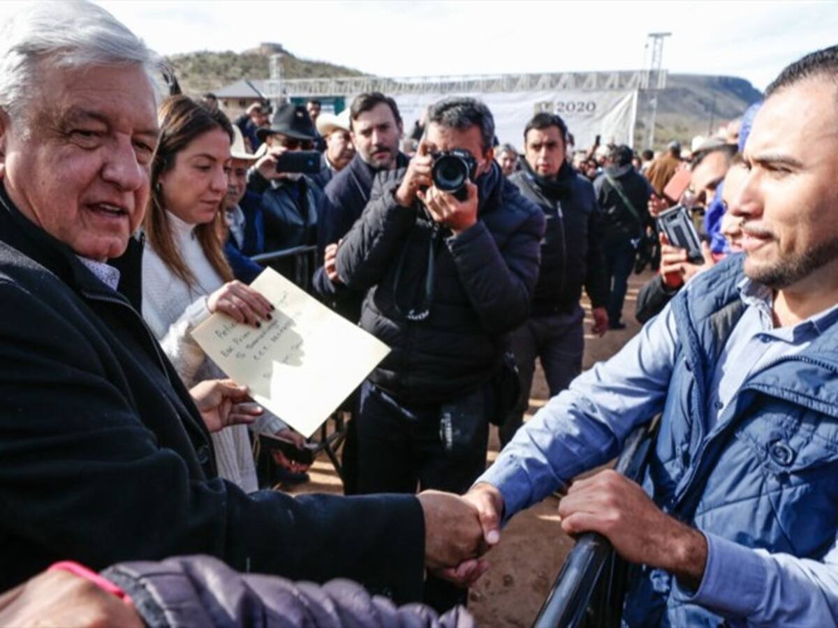 Senador mexicano cuestiona las medidas de Amlo para contener el coronavirus