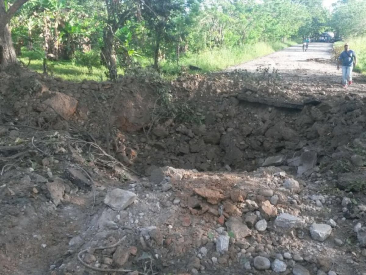 Eln activa explosivos en vía de Arauca