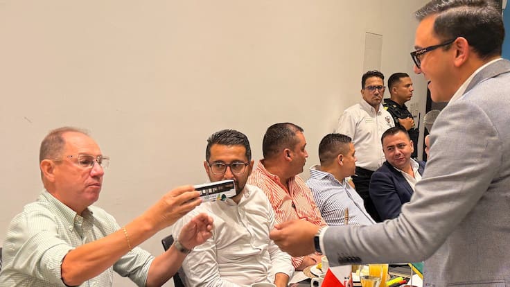 Alcalde de Bucaramanga explica nueva fase del sistema de transportes