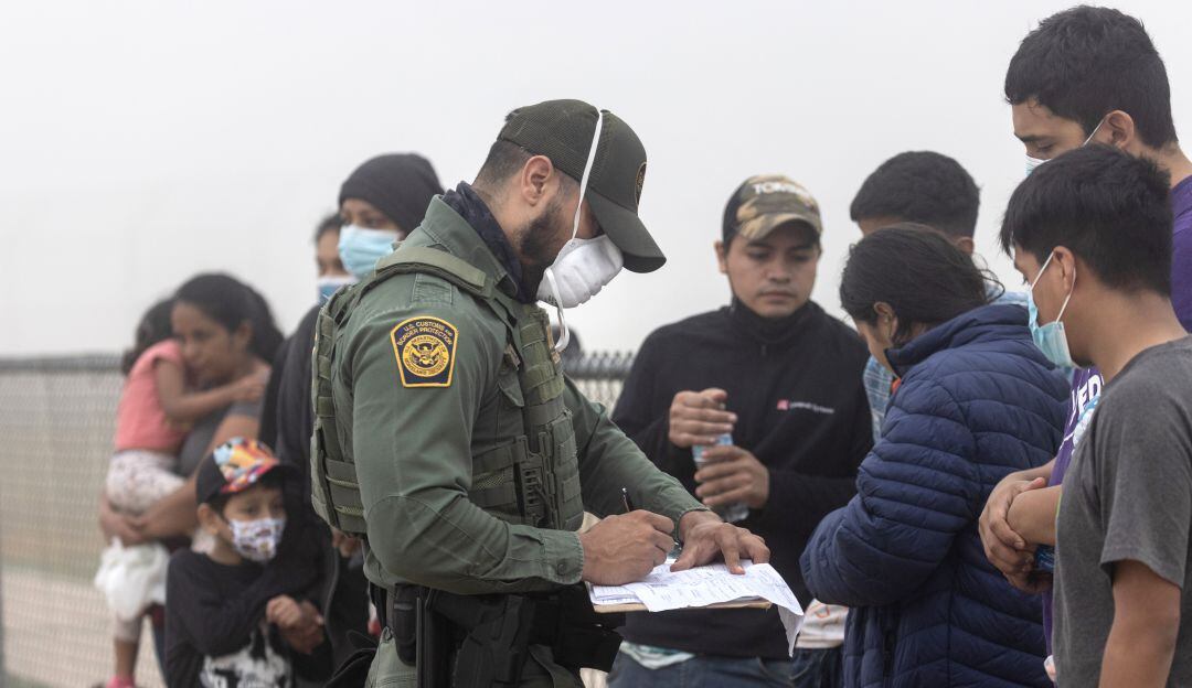 Los cuatro países confían en que la presencia militar hará más dificil el paso de migrantes entre países.