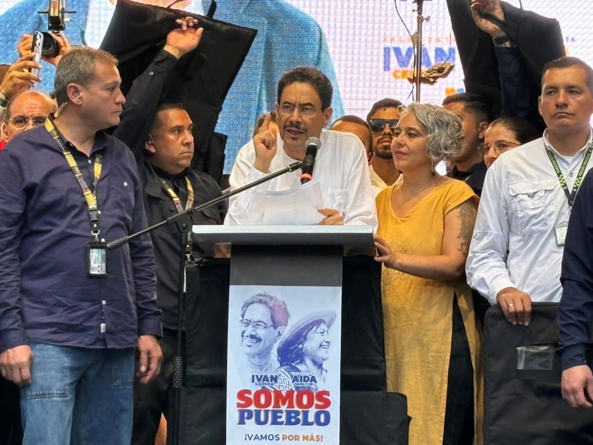 “El objetivo del uribismo es la concentración de la riqueza de las élites”: Iván Cepeda en Ibagué
