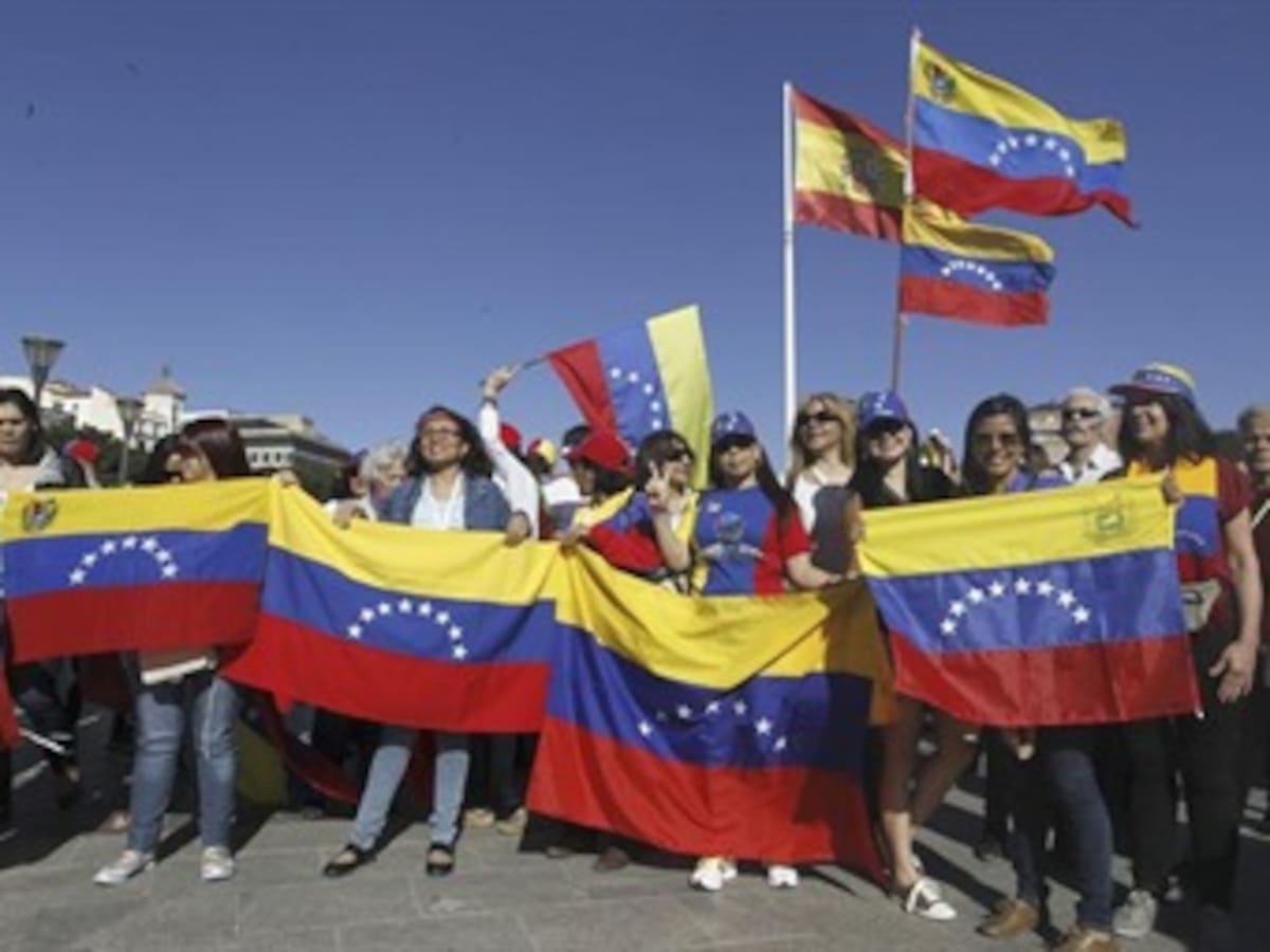 Maduro y Capriles llaman a movilizaciones para el Día del Trabajo