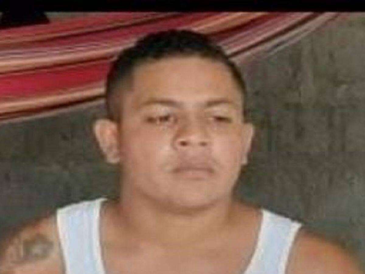 A prisión presunto ladrón capturado en una persecución y que tenía casa por cárcel