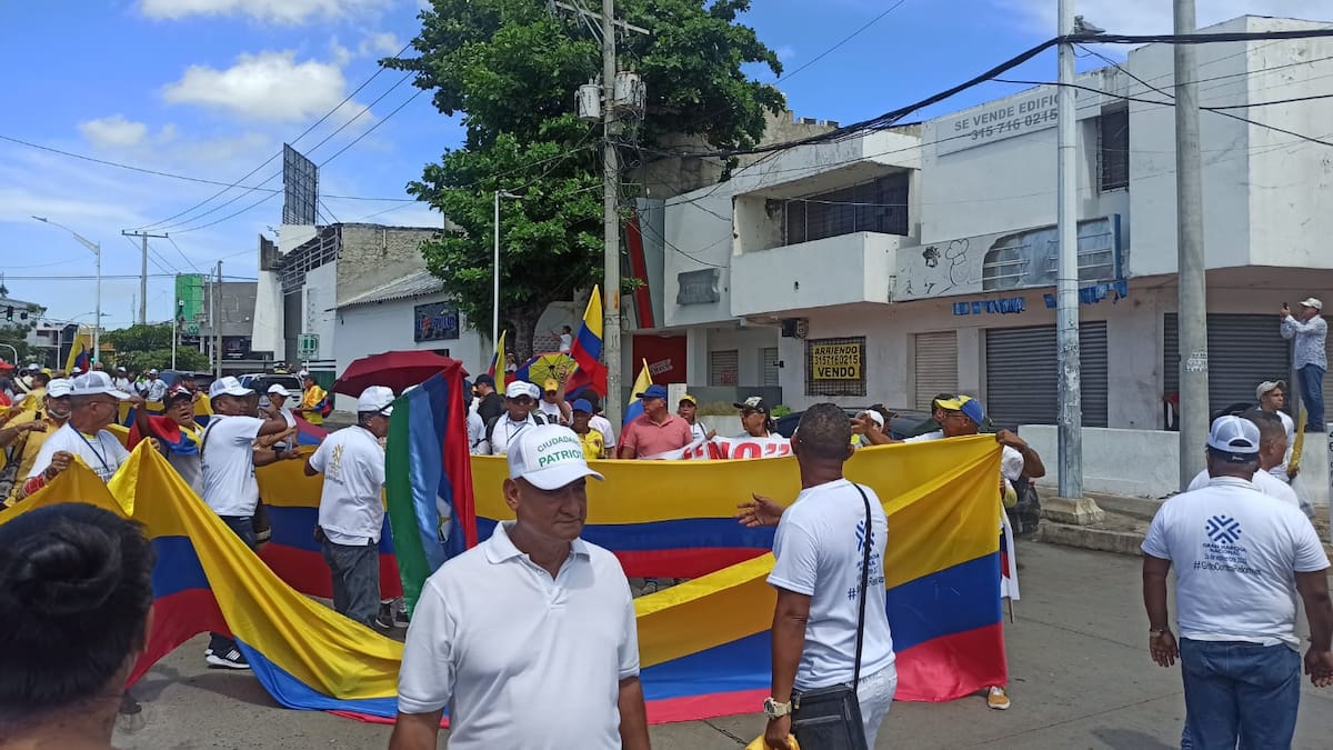 Docentes en Barranquilla se suman a marcha nacional: recorrido, vías cerradas y horarios
