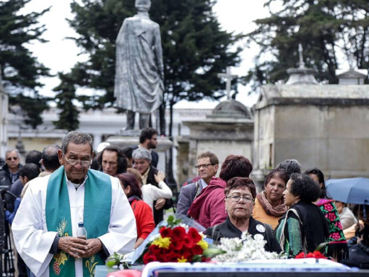 Bogotá cierra cementerios administrados por el Distrito