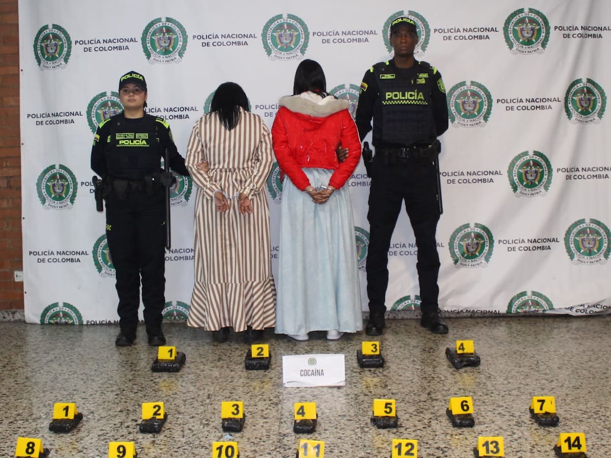 Capturan a dos mujeres con 10 kilos de estupefacientes en El Dorado: pretendían llegar a Cali