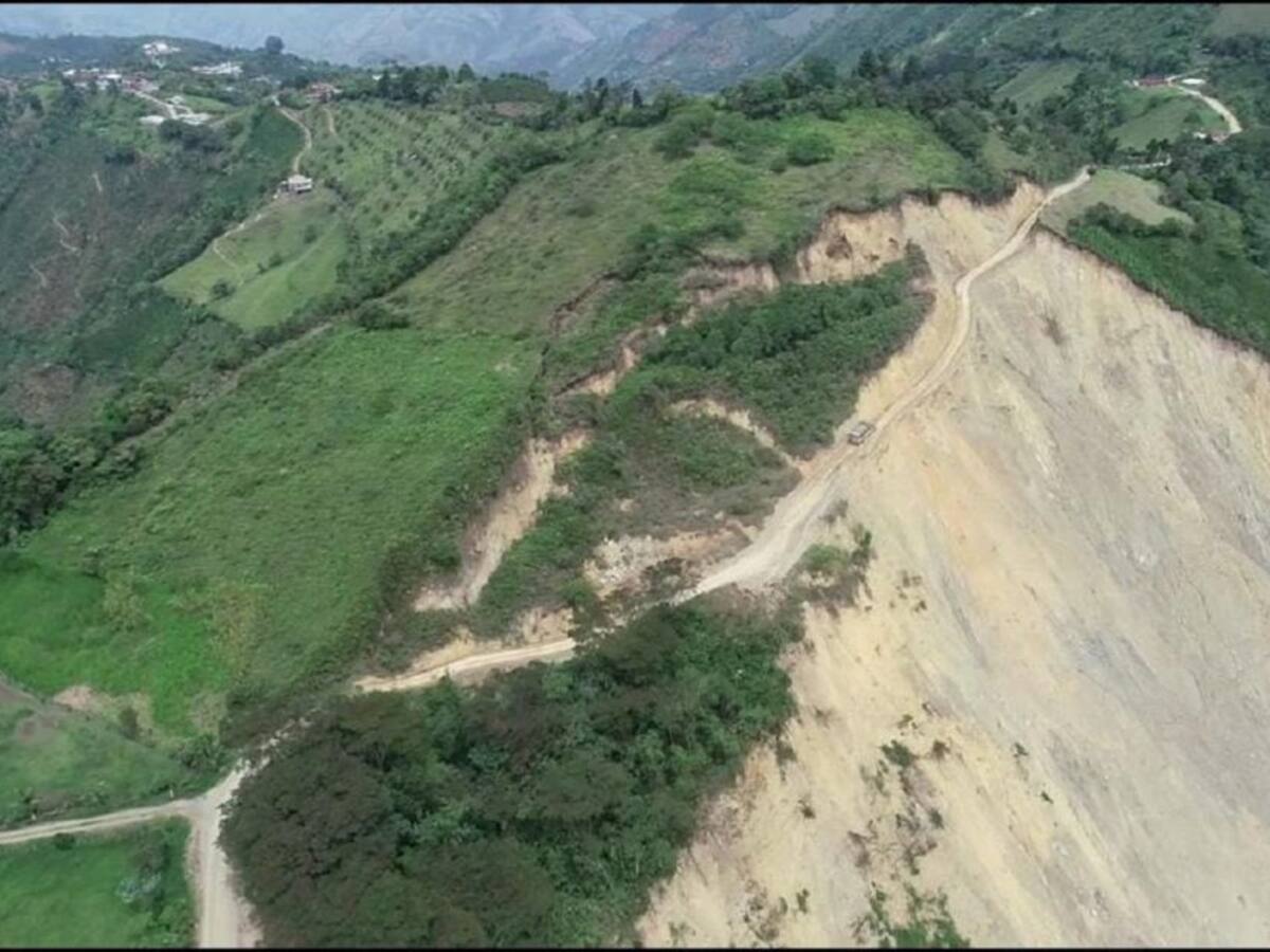 Avanzan en el proceso de negociación de predios para habilitar nueva vía