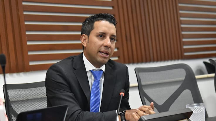 “Aquí lo que quieren hacer es asesinar a Julián López políticamente”: presidente de la Cámara