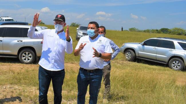 El ministro de Justicia, Wilson Ruiz se reunió con Cristhian Andrés Barragán, alcalde de Purificación.