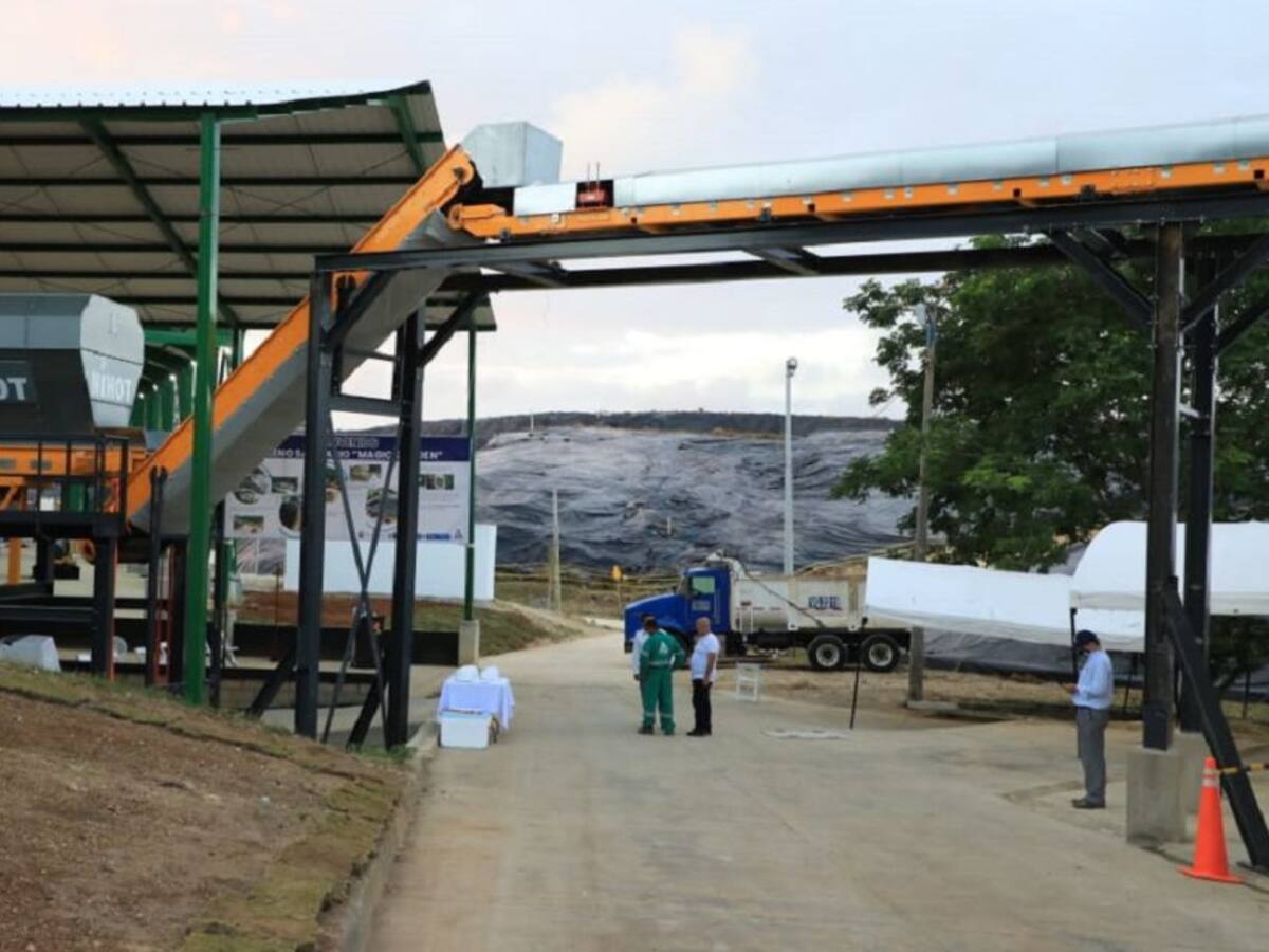 Presidente Duque entregó planta para tratar residuos sólidos en San Andrés