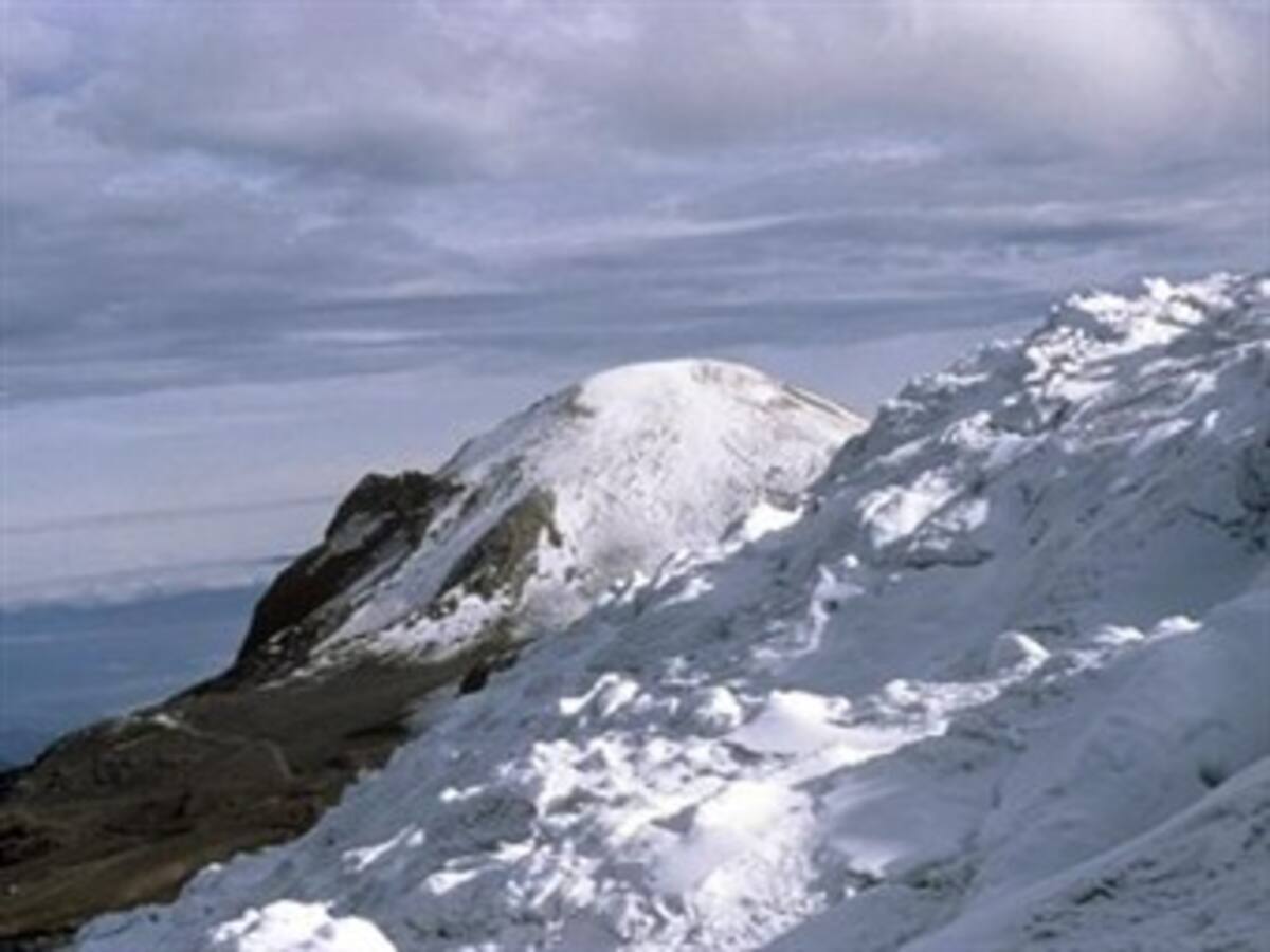 Sismo volcánico de 3.8 sacude tres municipios cercanos al volcán Nevado del Ruiz