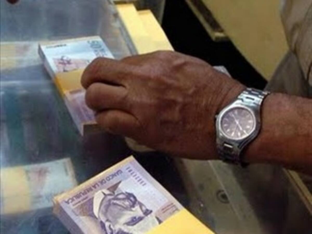 Gobierno decretará a más tardar el jueves incremento del salario mínimo