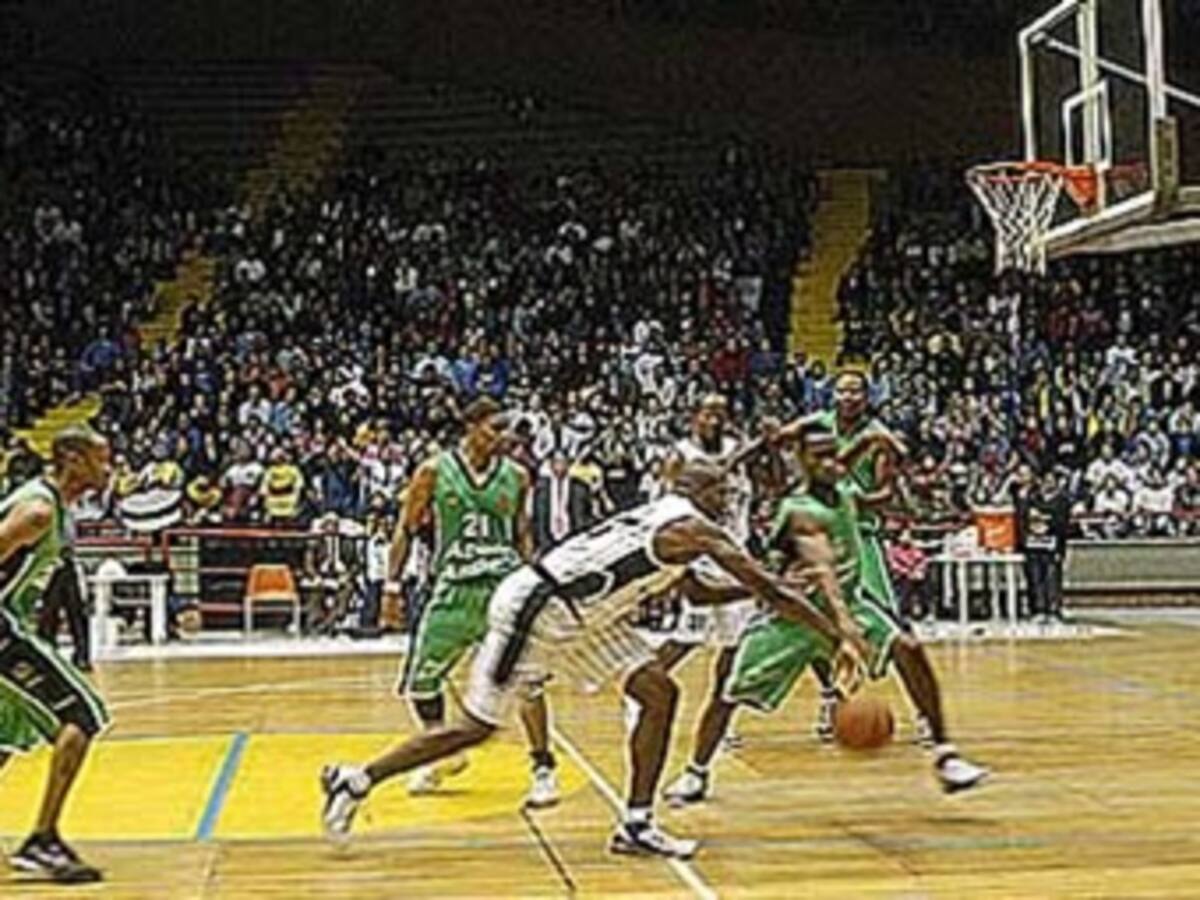 Los Búkaros perdieron su invicto en la Copa Invitacional de Baloncesto