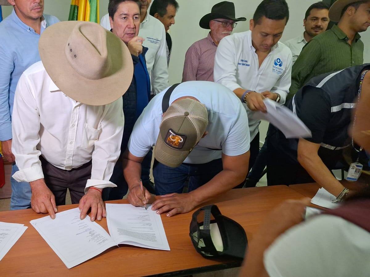 Conozca el acuerdo entre campesinos, mineros y el gobierno nacional