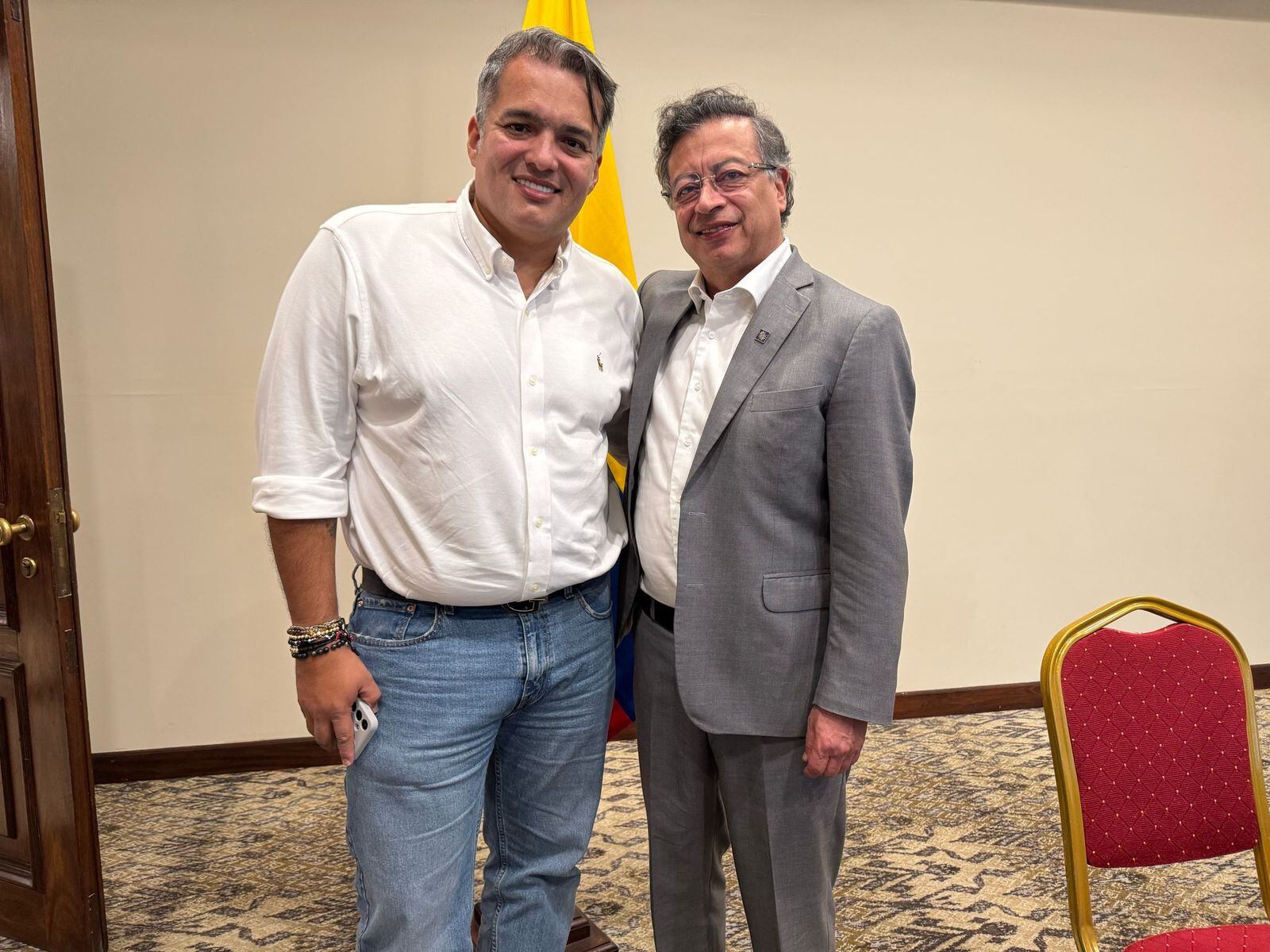 Luis Eduardo de la Hoz López y Gustavo Petro.