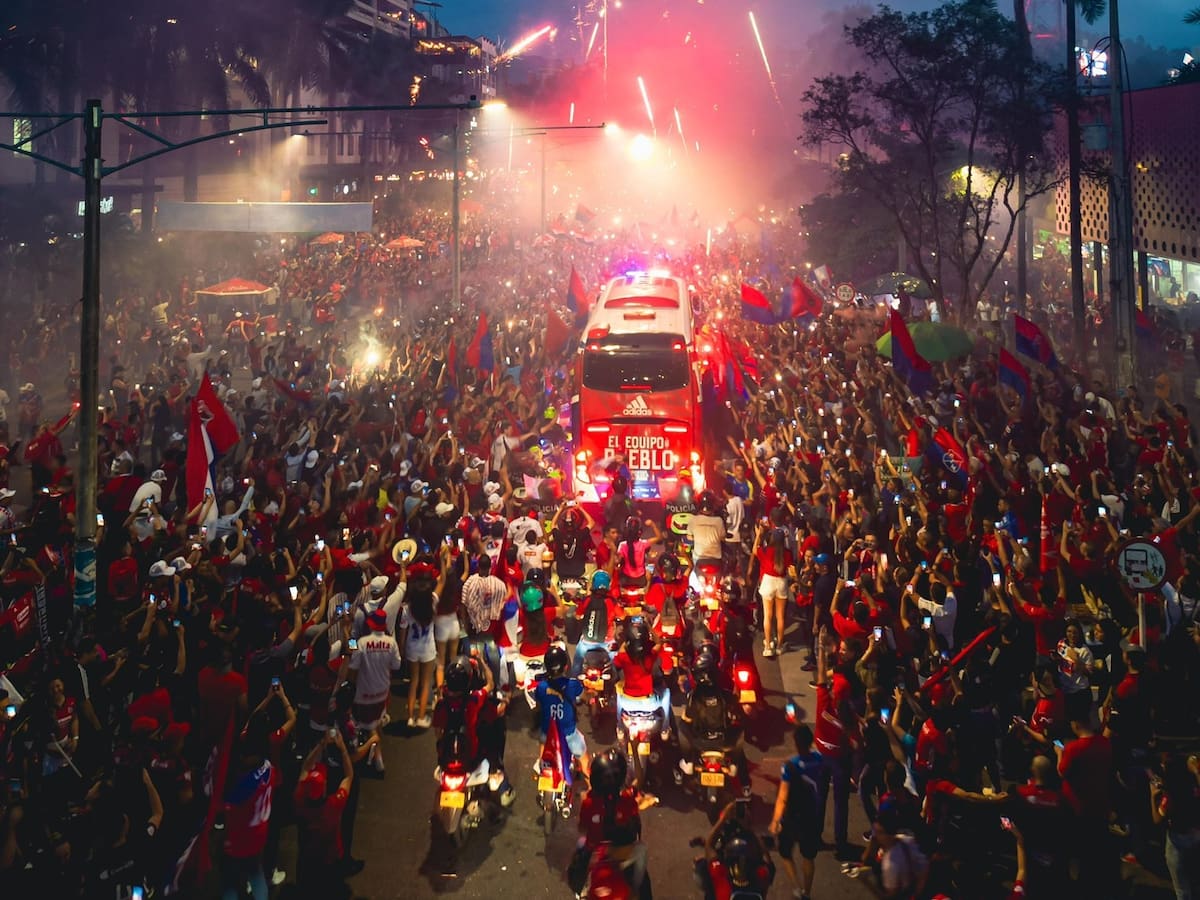 Video: Así fue la extraordinaria llegada de Independiente Medellín al Atanasio