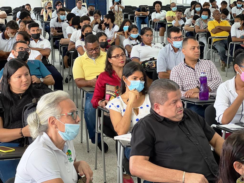 Con ‘Aulas Amigas’, Gobernación de Bolívar pretende fortalecer la paz con tecnología