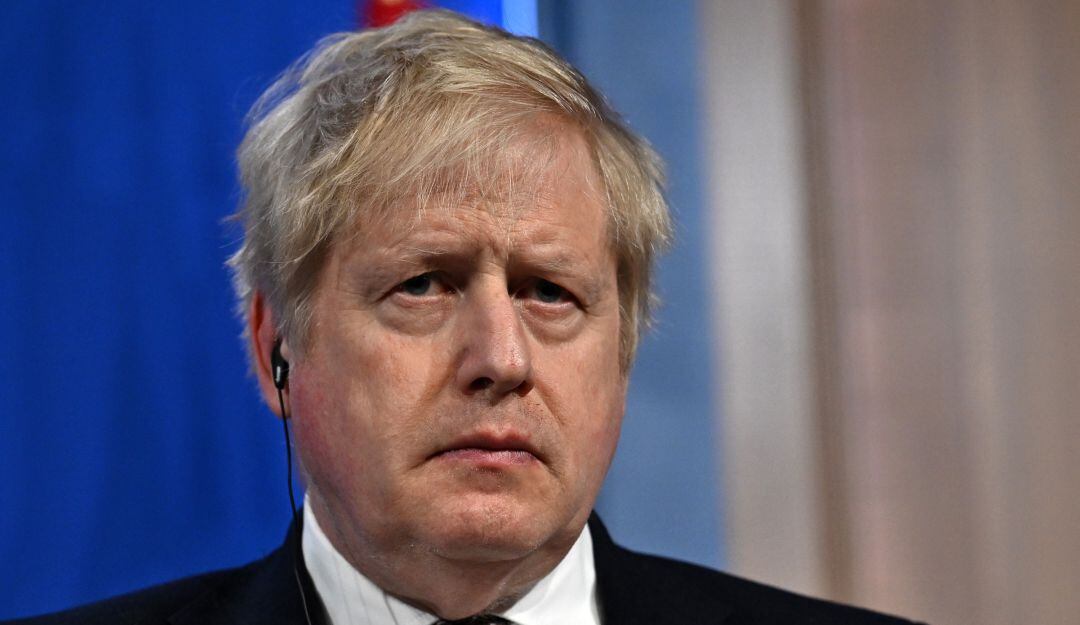 El primer ministro británico recibió la notificación de multa 