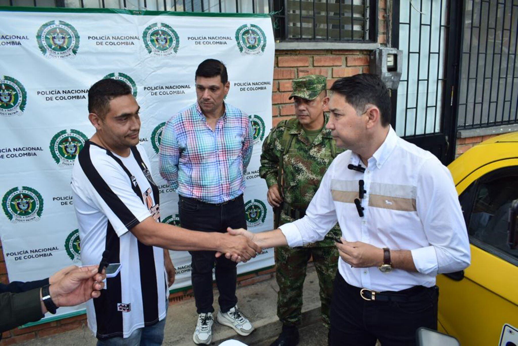 Entrega de Vehículo tipo Taxi