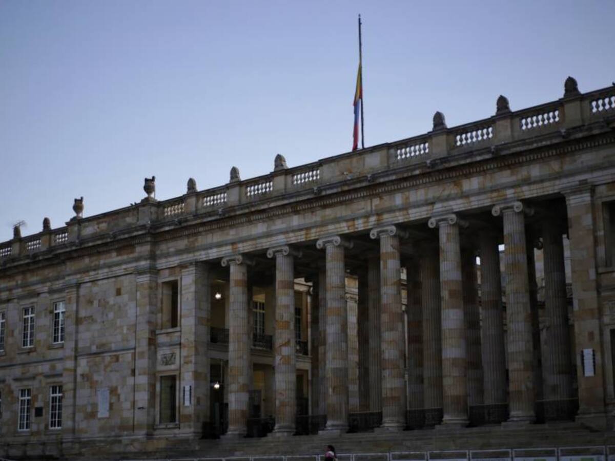 Comisión de R. Exteriores aprueba reunión de Congreso de Colombia y Venezuela