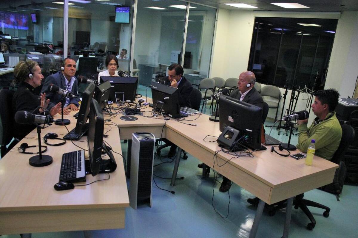 Panelistas en Hora 20