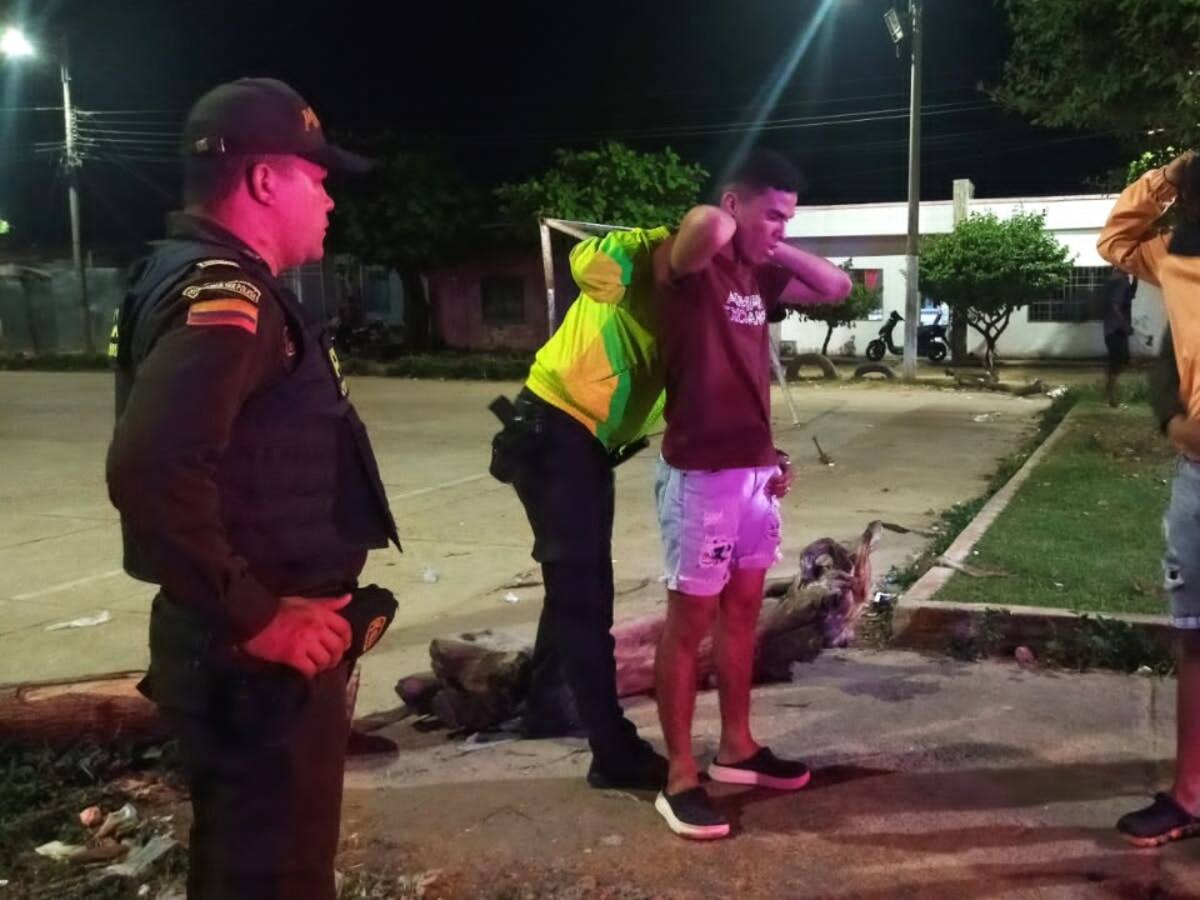 Policía sigue la pista a los asesinos de un líder y un abogado en Magangué