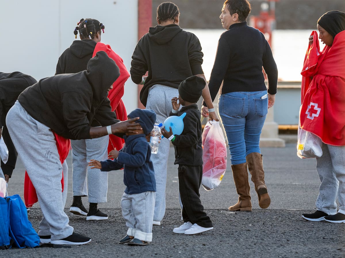 España regularizará 500.000 inmigrantes ilegales, así son los beneficios