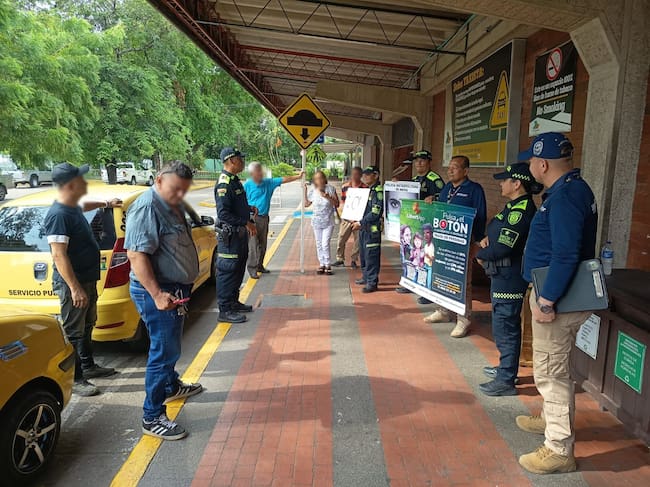 Unidades de tránsito y transporte, estarán ubicadas en diferentes tramos viales. Foto Pol carreteras Huila.