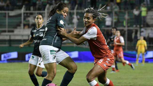 Cali y Santa Fe durante la pasada final de la Liga Femenina.