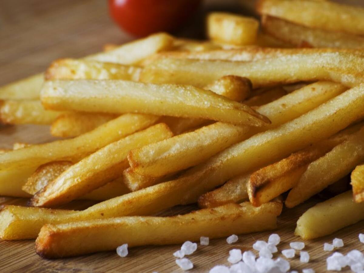 El truco que le ayudará a mantener las papas a la francesa crujientes