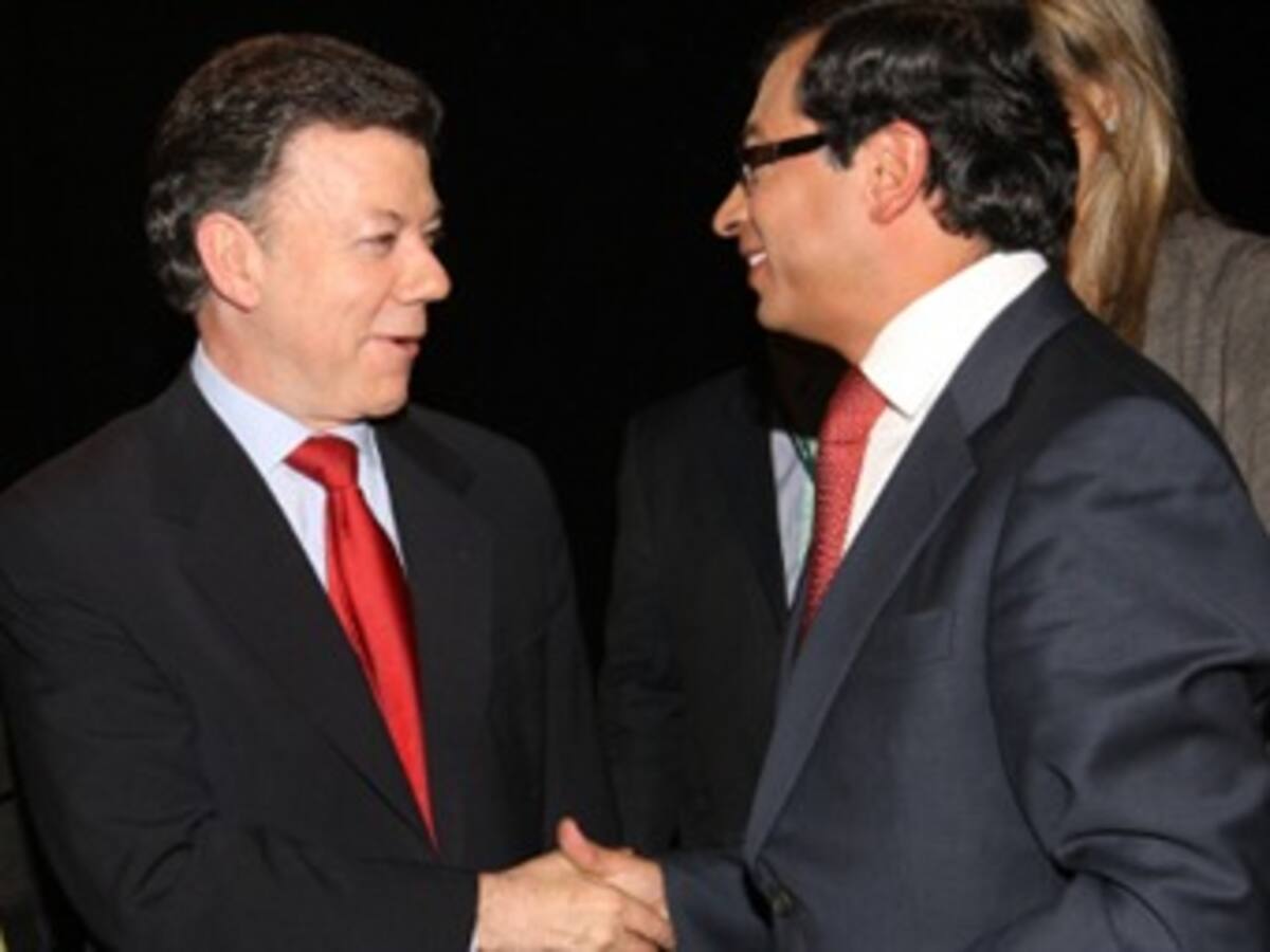 Comienza encuentro entre Santos y Petro en la Casa de Nariño