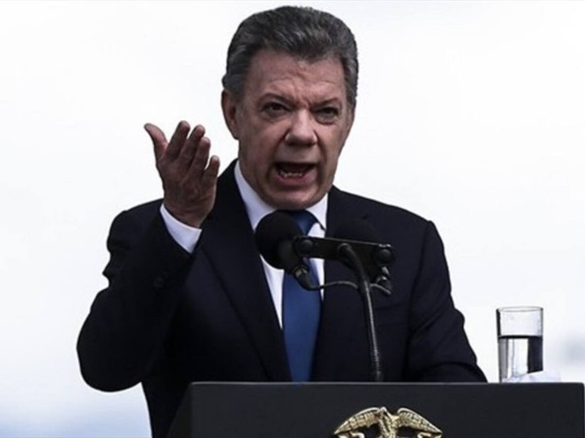 Santos pidió al Congreso celeridad en las iniciativas relacionadas con la paz