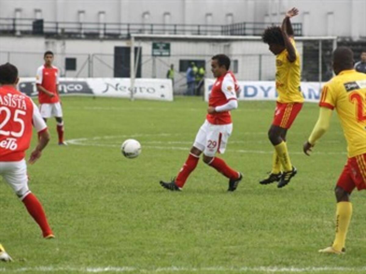 Santa Fe venció 3-2 al Bogotá en el inicio de la Copa Colombia Postobón