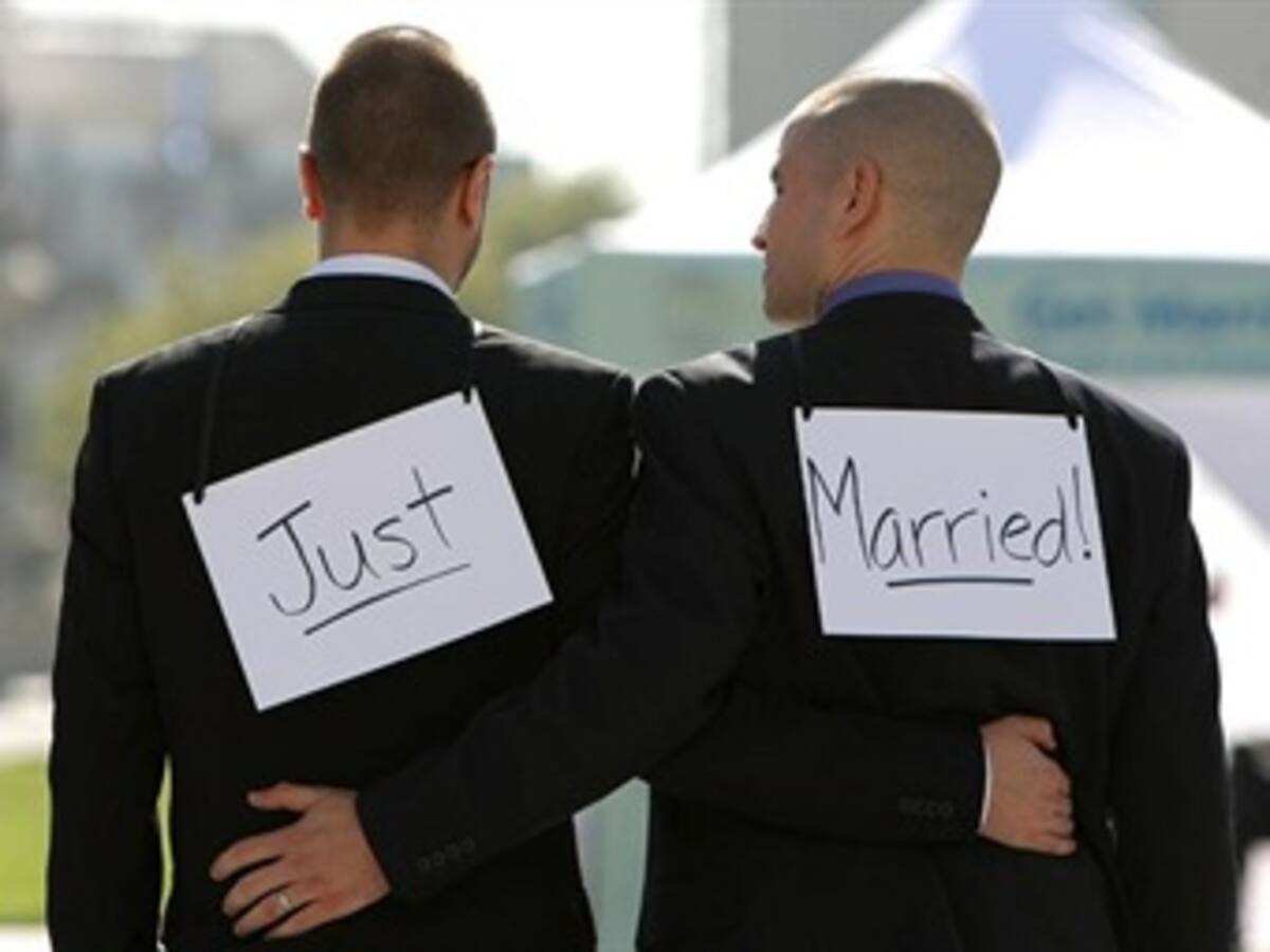 Francia comienza a tramitar matrimonio gay