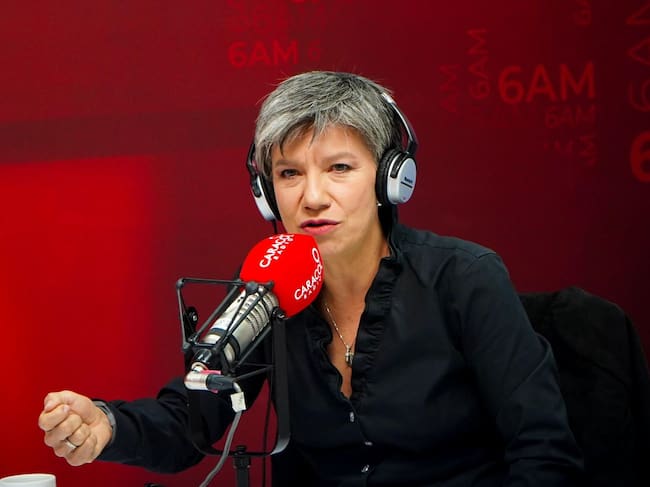 Exalcaldesa de Bogotá Claudia López en Caracol Radio