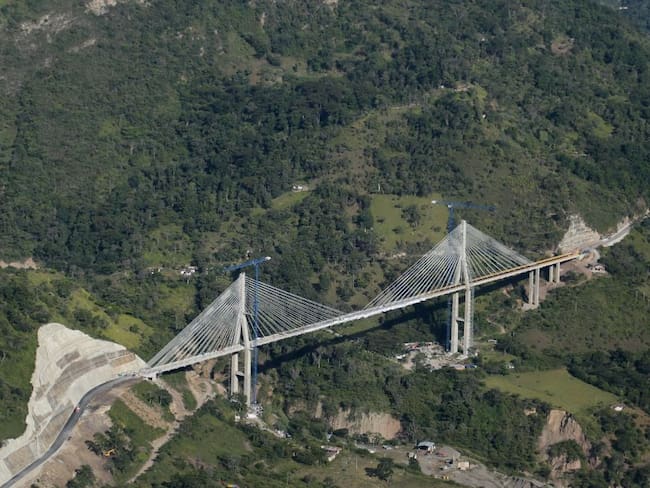 Invías definirá sobre propuesta de Sacyr para abrir puente Hisgaura