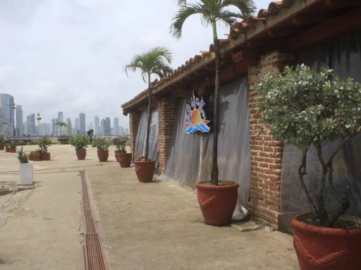 Estamos evaluando una oferta laboral para trabajadores de café del mar: Dumek