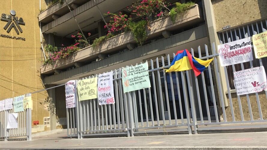 Instructores del Sena califican de “masacre laboral” la no renovación de contratos. Foto: Silvana Salas (W Radio)