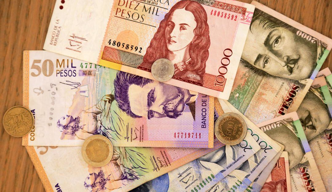 Dinero Colombia. 