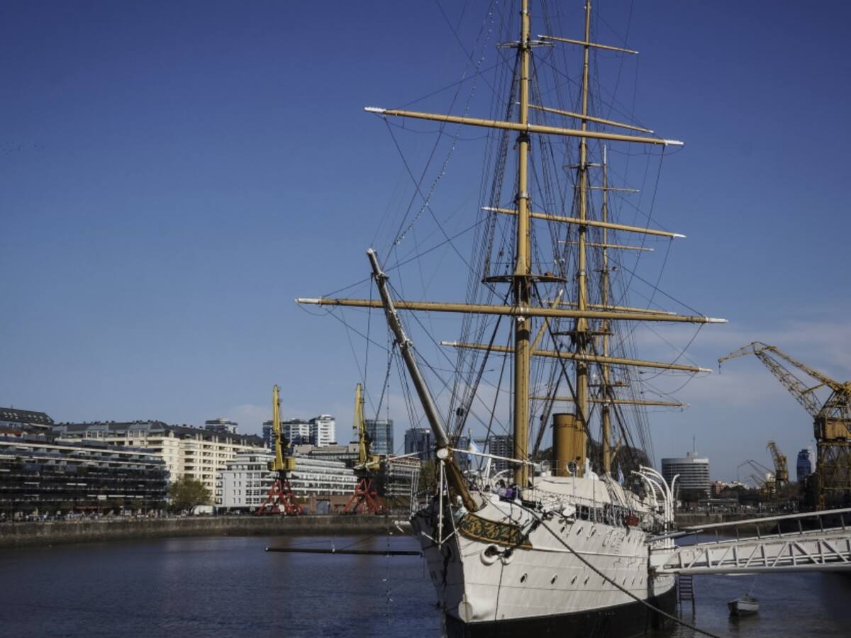 DIMAR investiga caso de velero argentino que naufragó durante restricciones