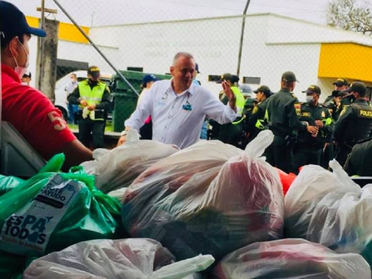 Cuatro contratos tienen enredado y suspendido al alcalde de Armenia