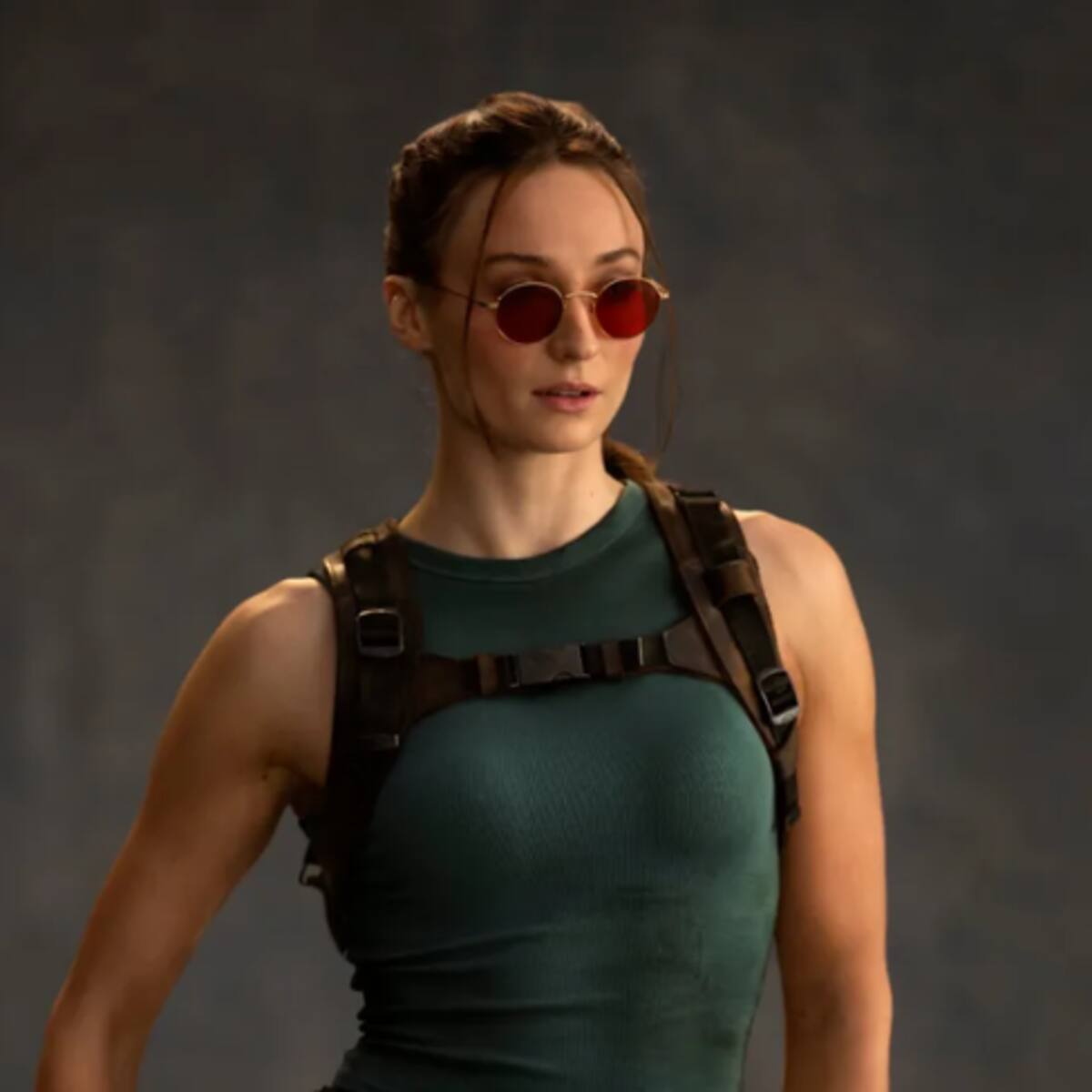 Se revela la primera imagen de la actriz Sophie Turner como Lara Croft en Tomb Raider