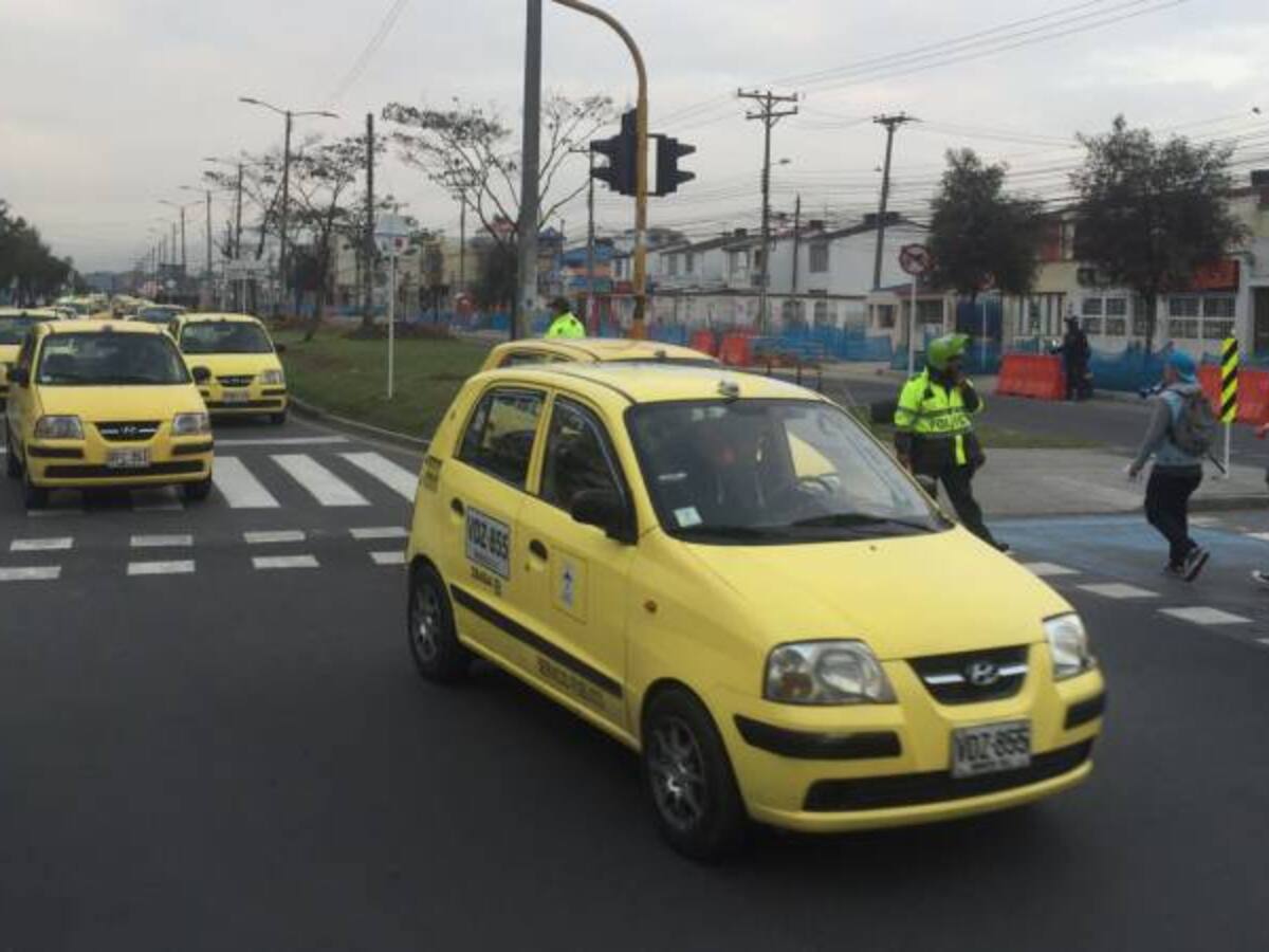 Taxistas protestan en Bogotá