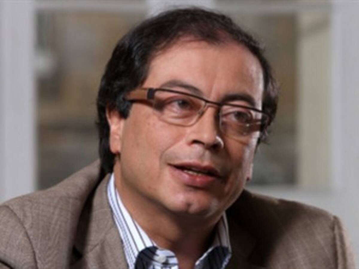 Petro pide un debate sobre las incidencias del "Carrusel de la Contratación" en Bogotá