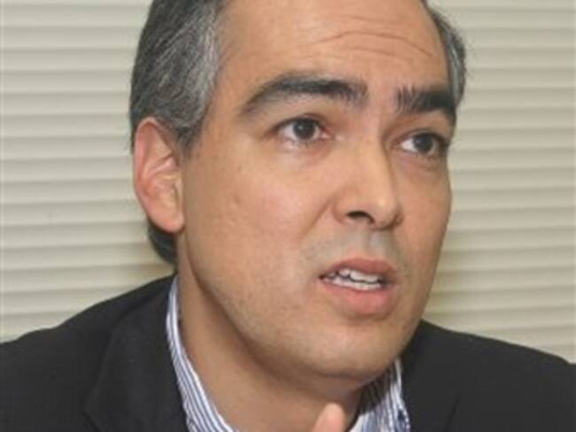 "No vamos a tolerar ni bacrimpolítica, ni farcpolítica": mindefensa